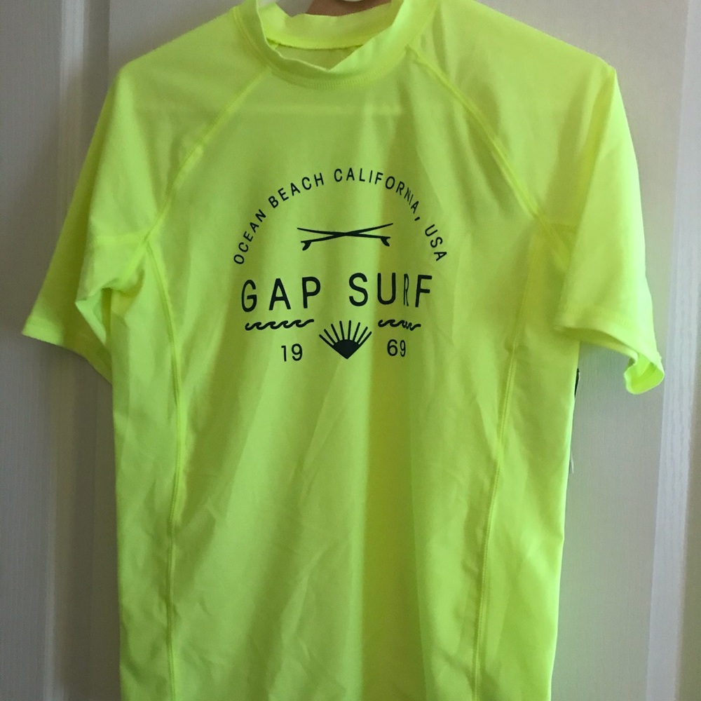 Boys Gap NWT Rash Guard